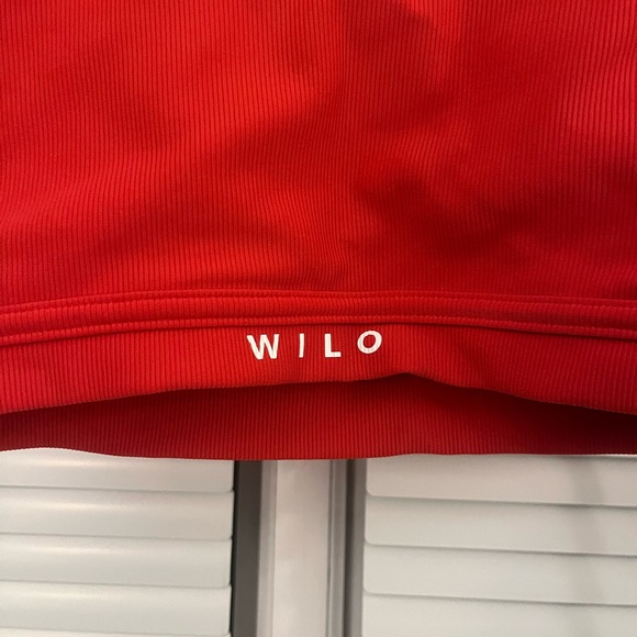 WILO Red Women's Scoop Neck Crop Tank Top - Picture 3 of 5